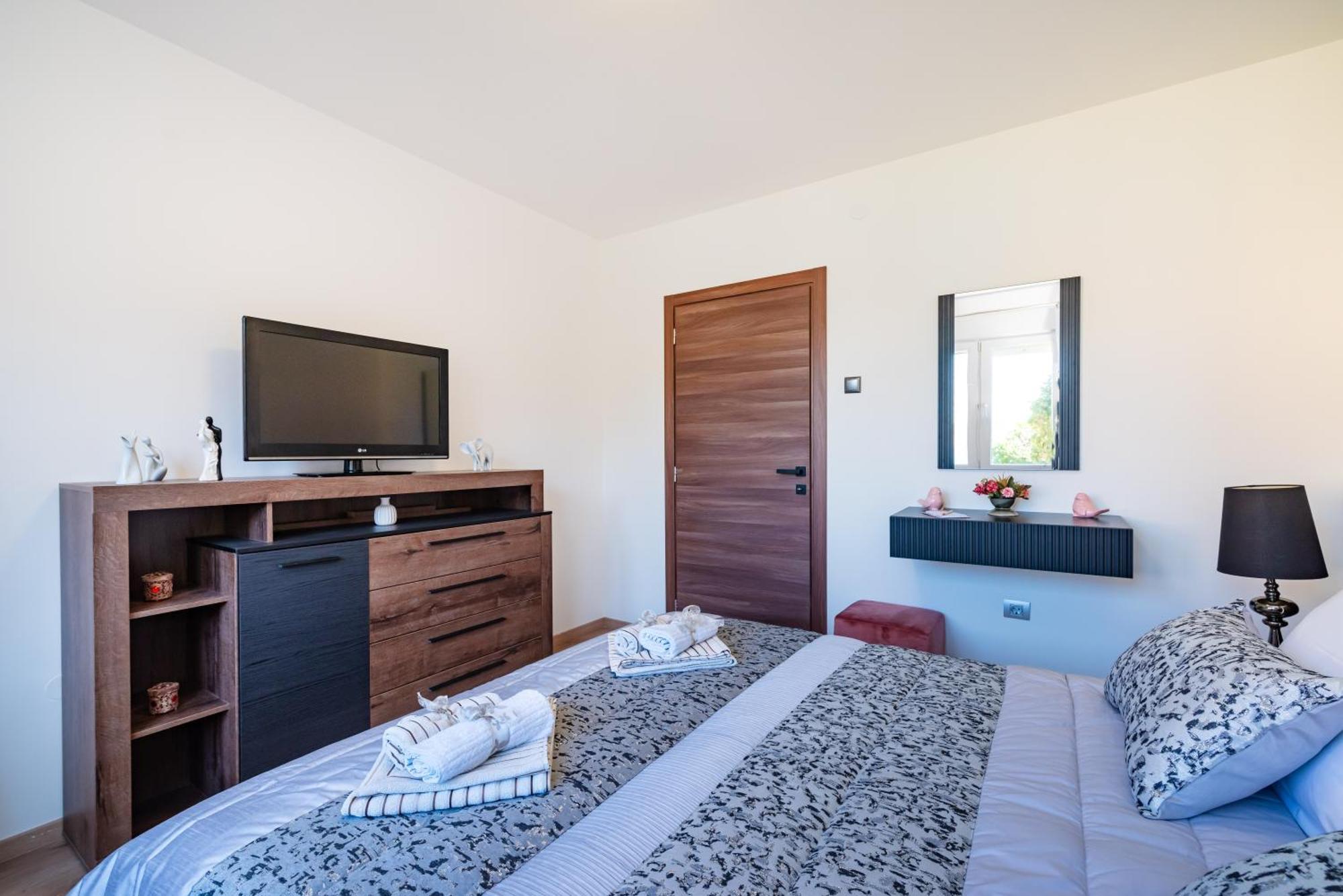Kolovare Garden Oasis - First Row By Sea Apartman Zára Kültér fotó