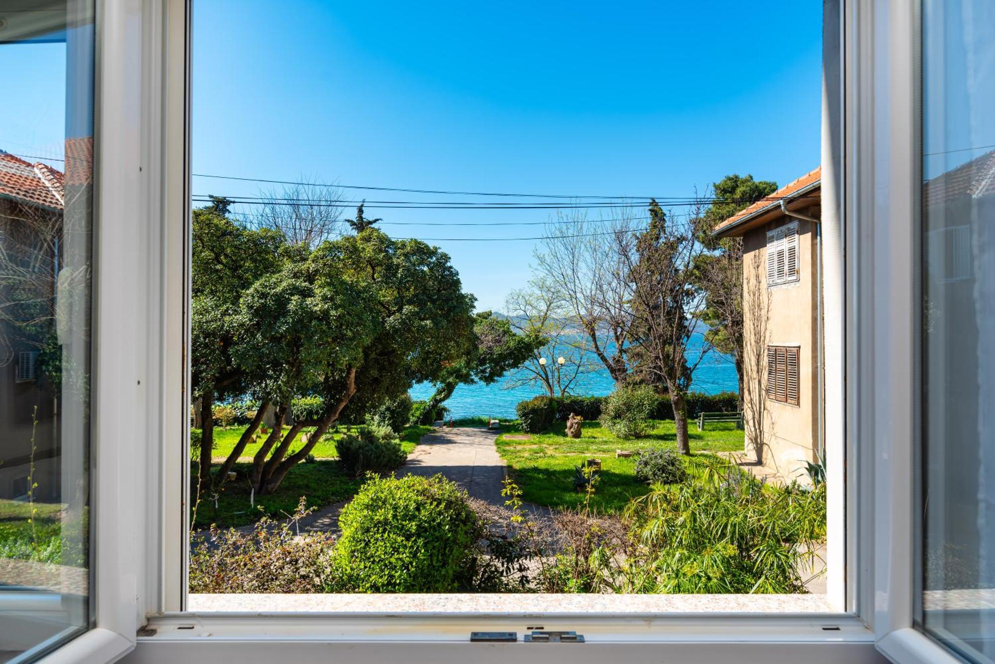 Kolovare Garden Oasis - First Row By Sea Apartman Zára Kültér fotó