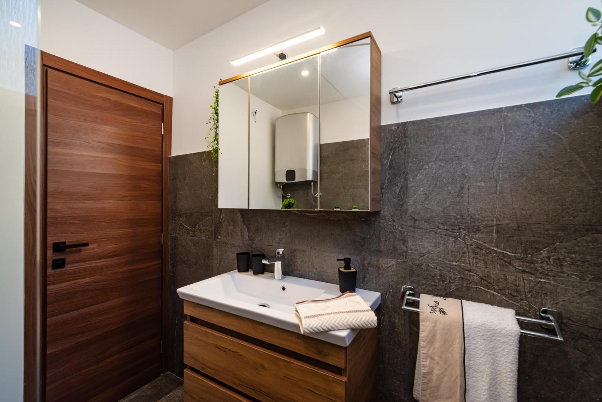 Kolovare Garden Oasis - First Row By Sea Apartman Zára Kültér fotó