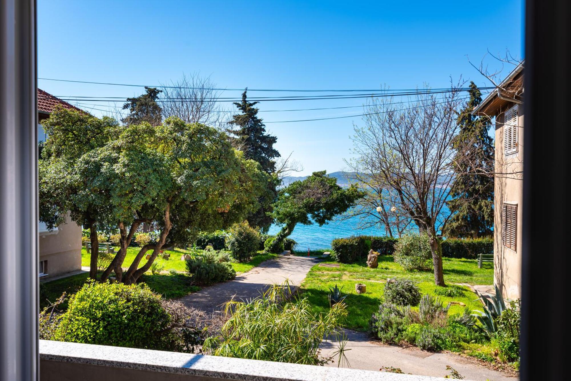 Kolovare Garden Oasis - First Row By Sea Apartman Zára Kültér fotó